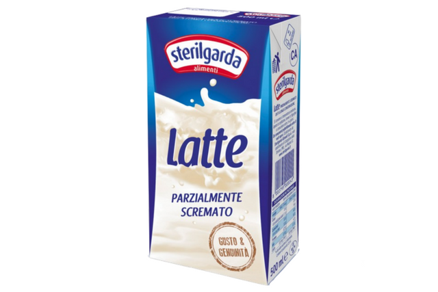 Milk Semi-Skimmed Sterilgarda (12x1l) | Delicatezza | Wholesale